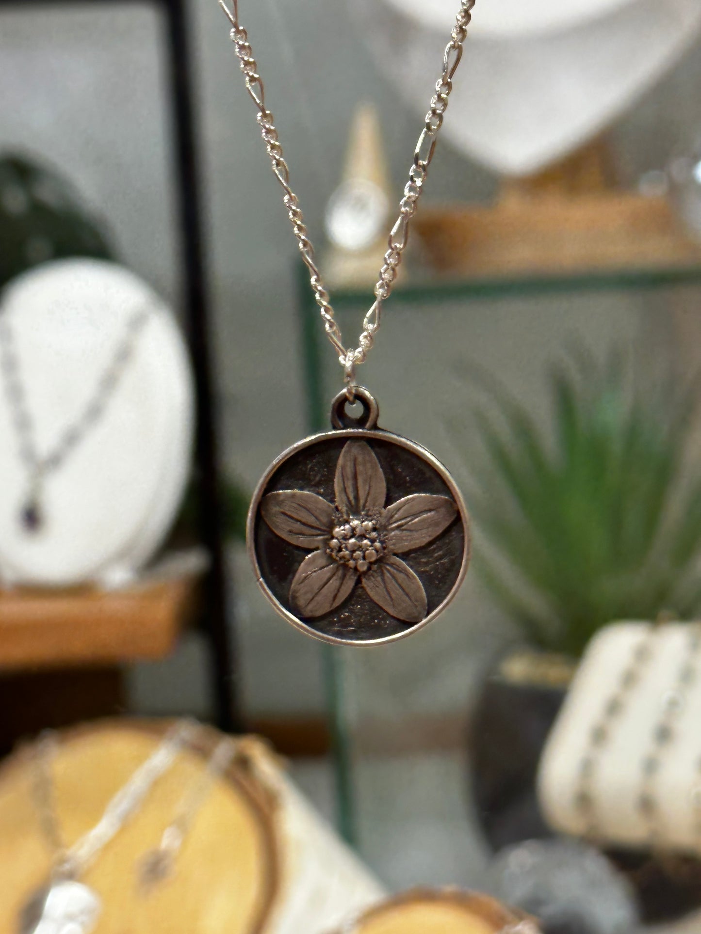 Flower coin Talisman | Textured