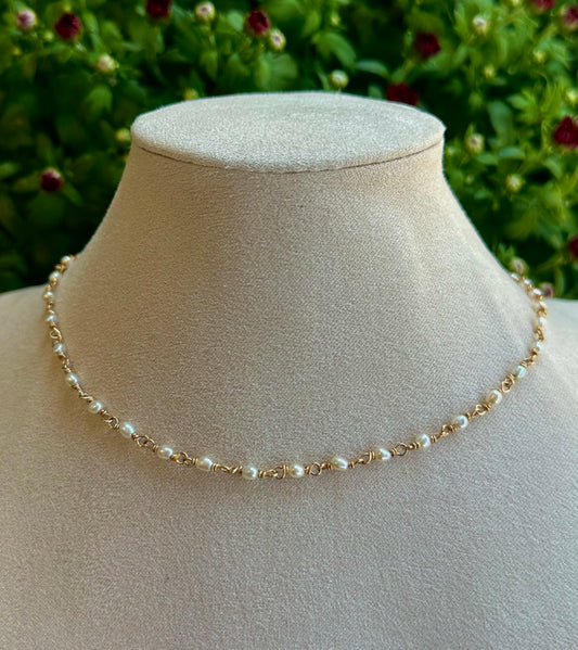 Dainty Pearl Necklace | Vintage Style Choker