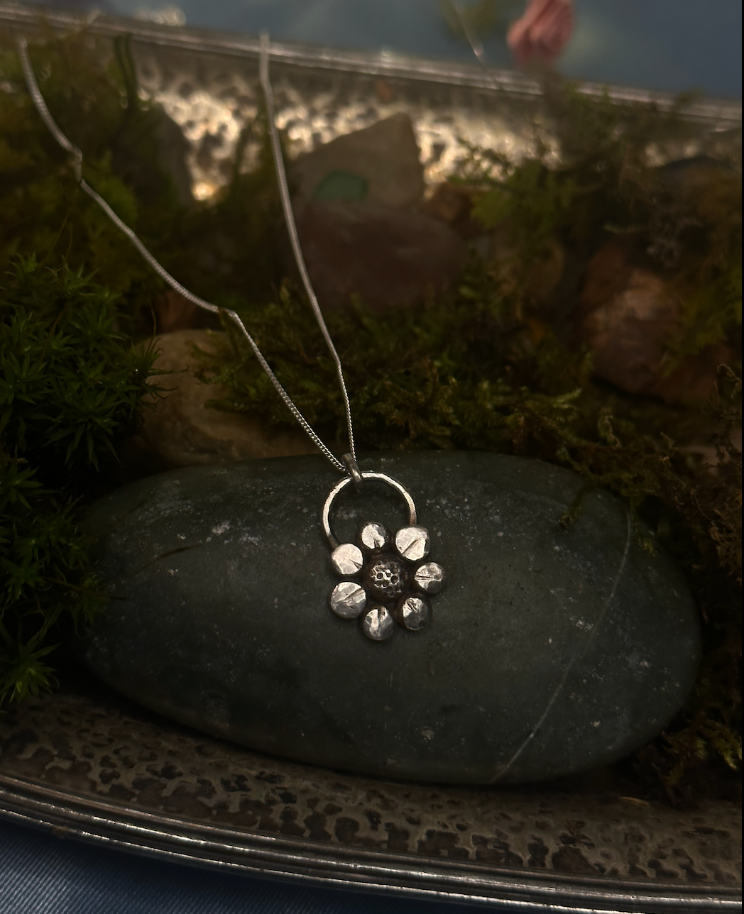 Daisy Pendant