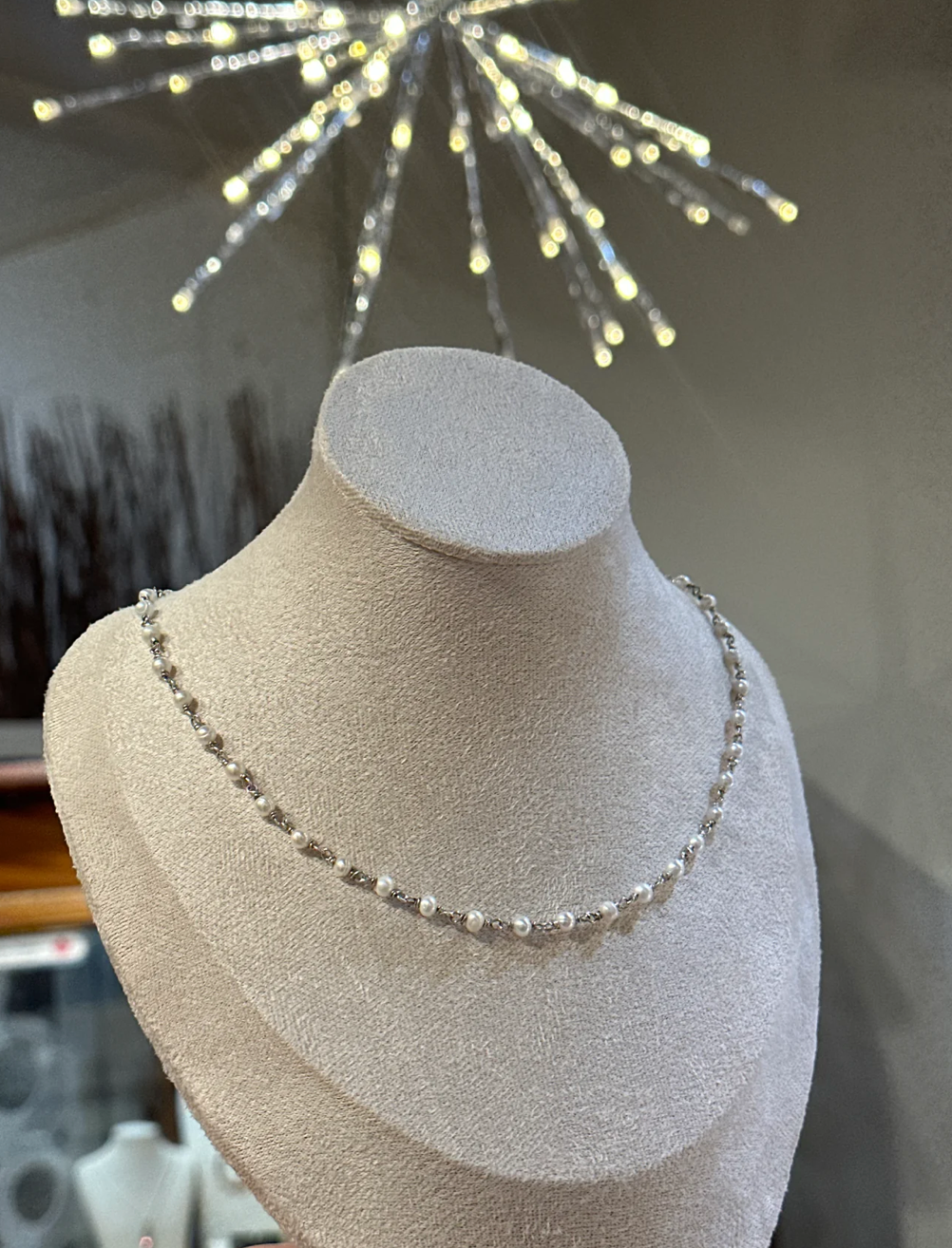 Dainty Pearl Necklace | Vintage Style