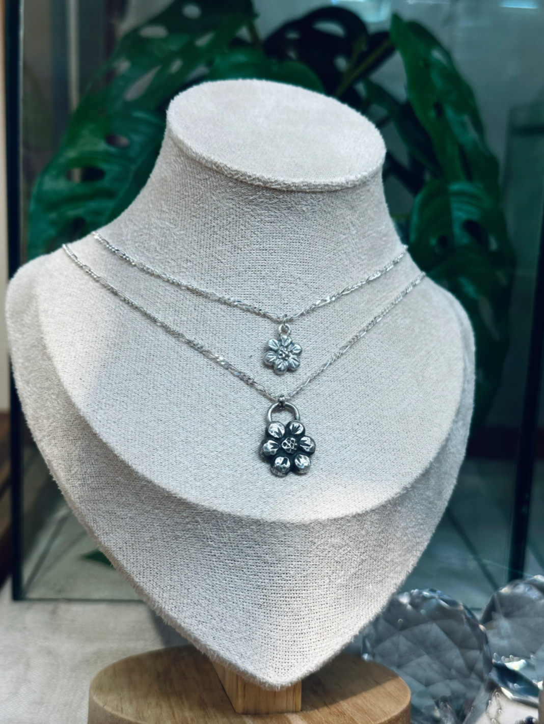 Flower Pendant | Large | Daisy